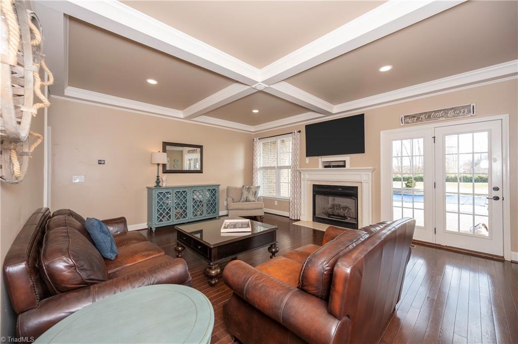 property viewer photo 17