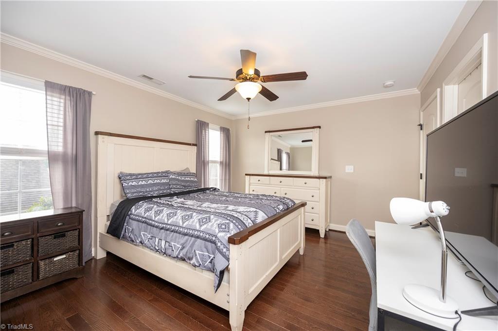property viewer photo 23