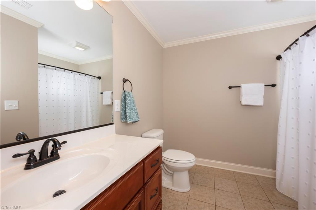 property viewer photo 24