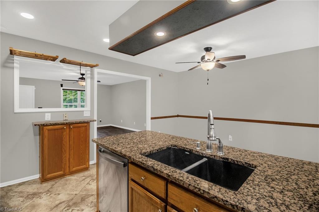 property viewer photo 11