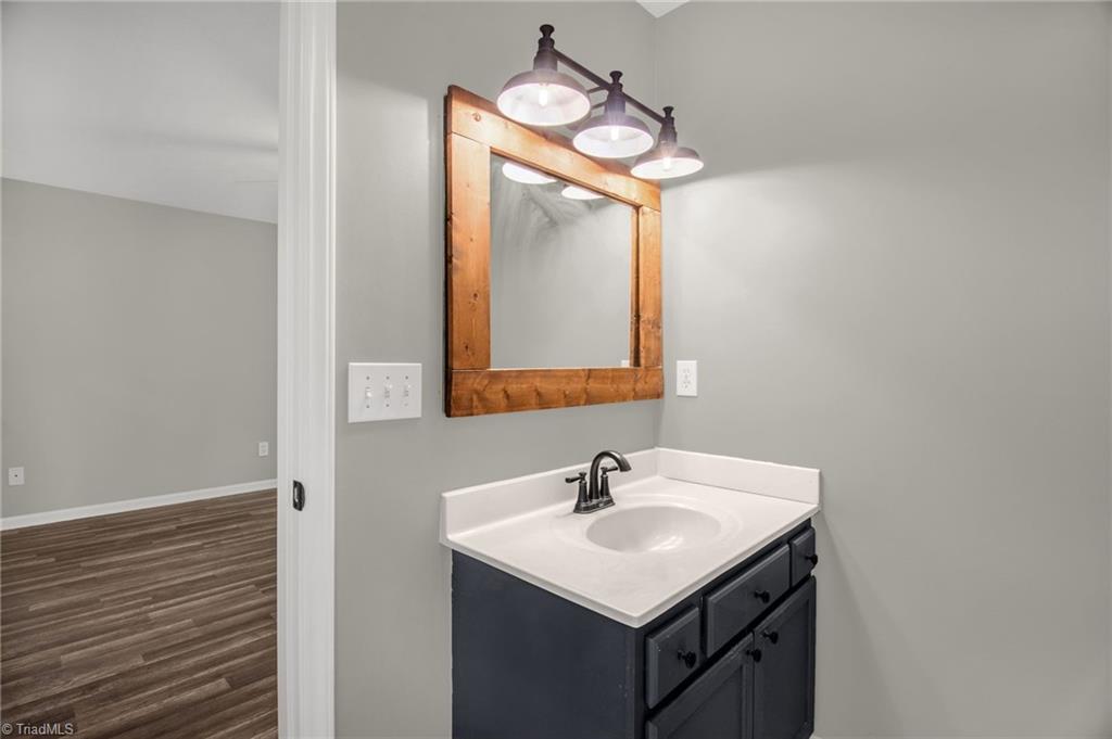 property viewer photo 16