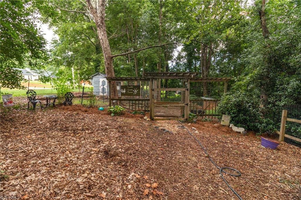 property viewer photo 31