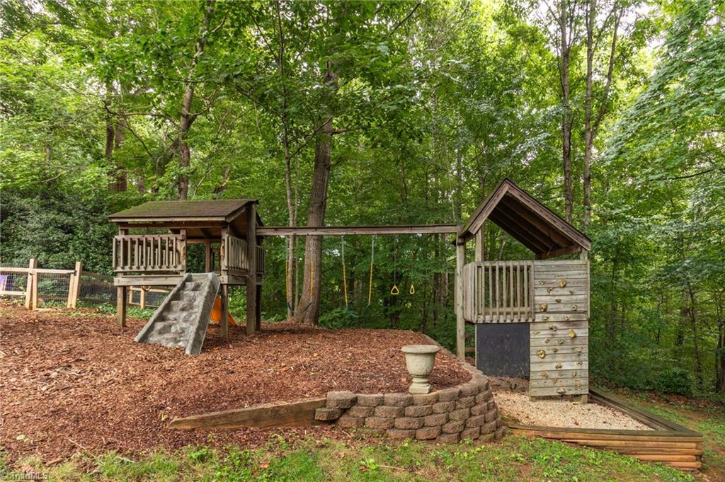 property viewer photo 32