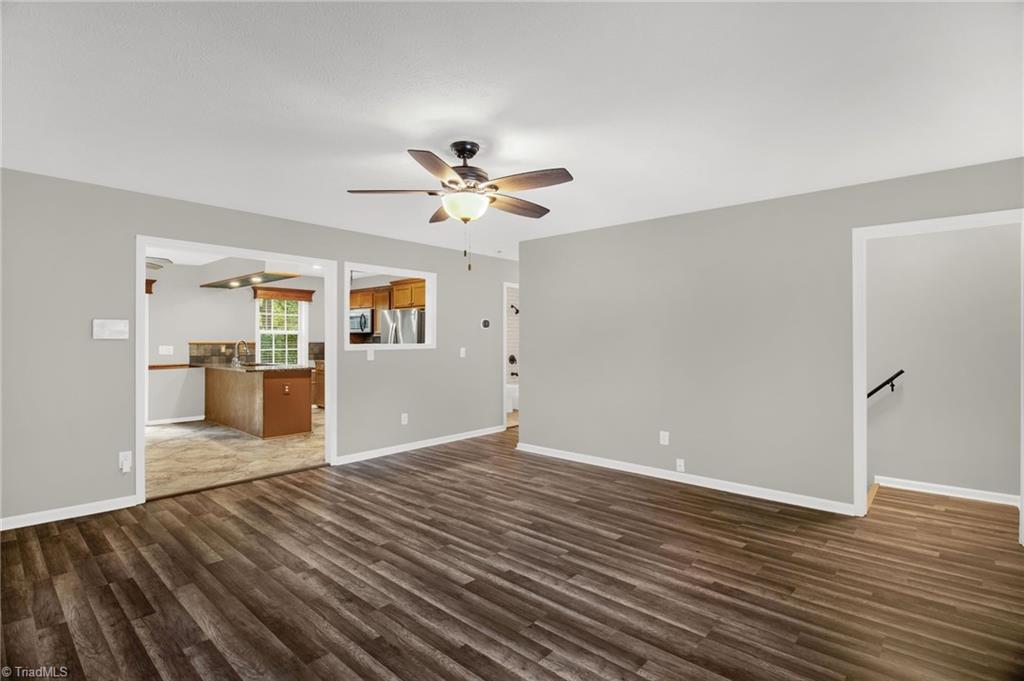 property viewer photo 7
