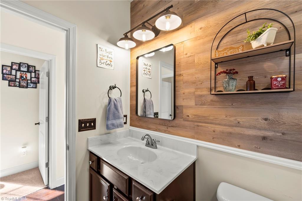 property viewer photo 16
