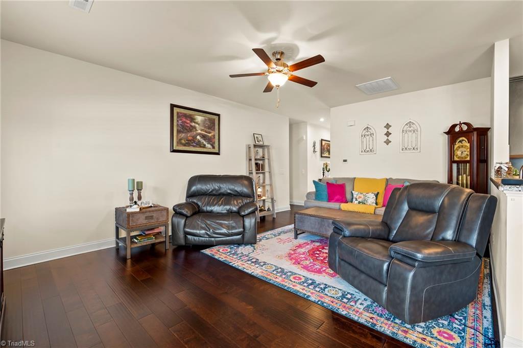 property viewer photo 20