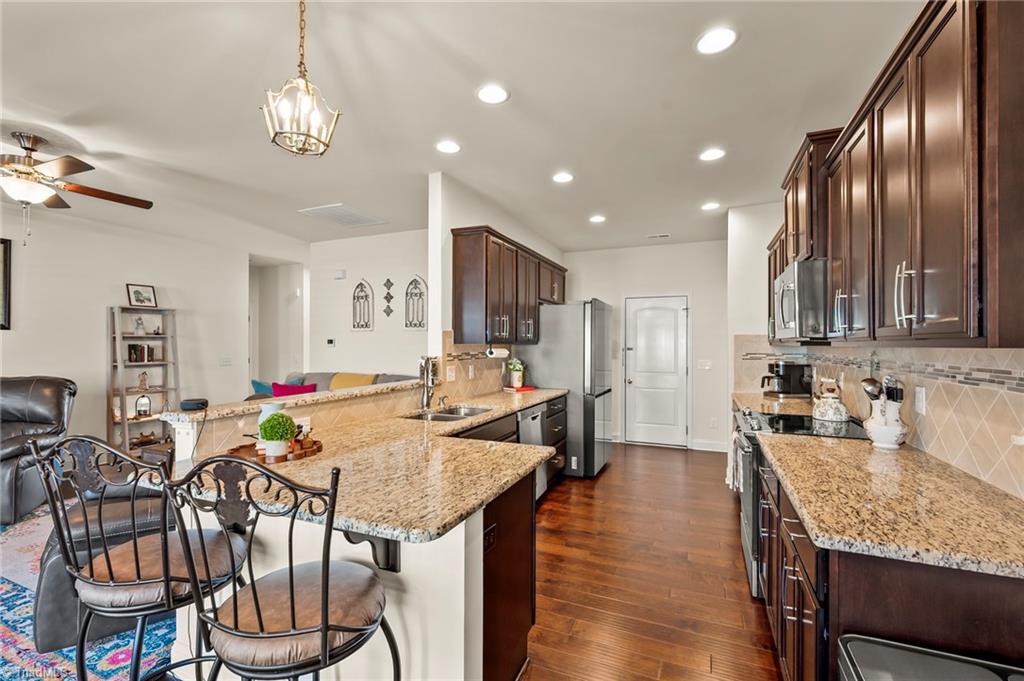 property viewer photo 24