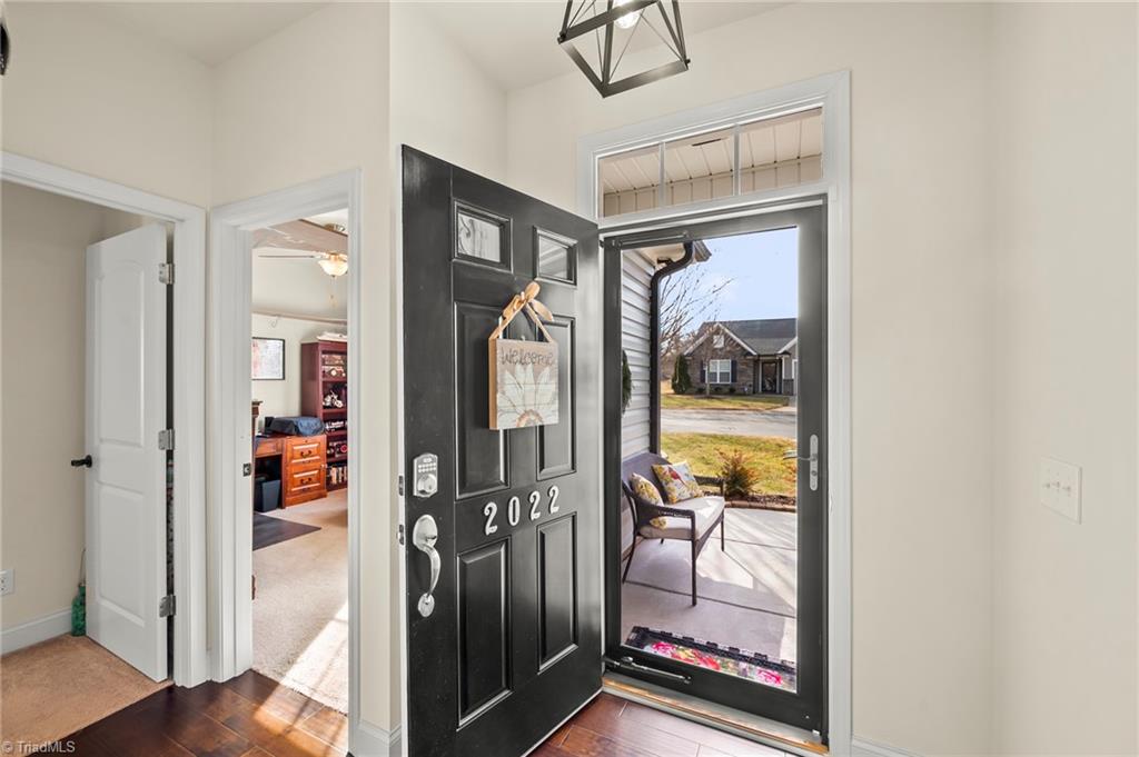 property viewer photo 4