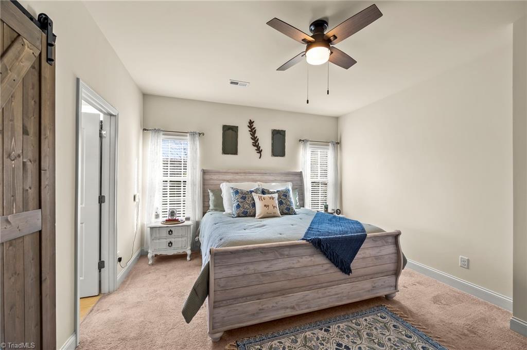 property viewer photo 6