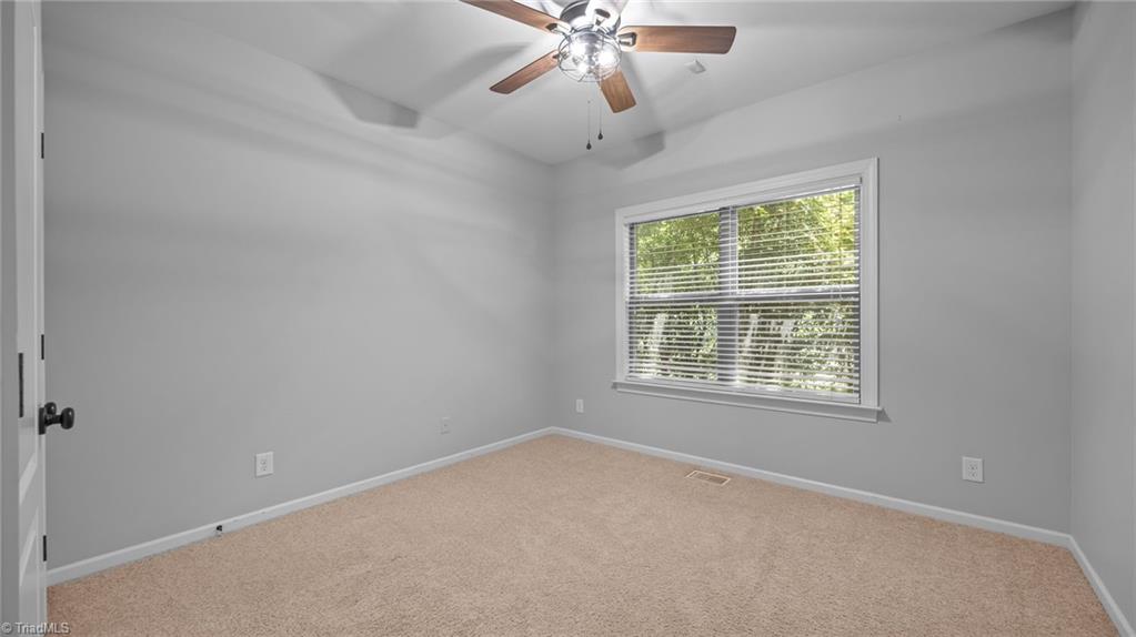 property viewer photo 18