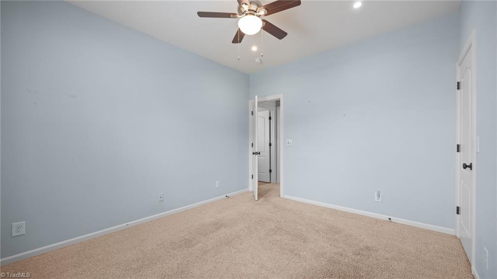property viewer photo 36