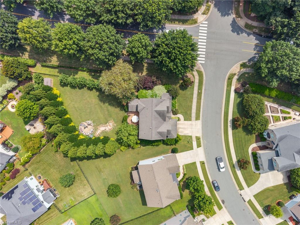 property viewer photo 49