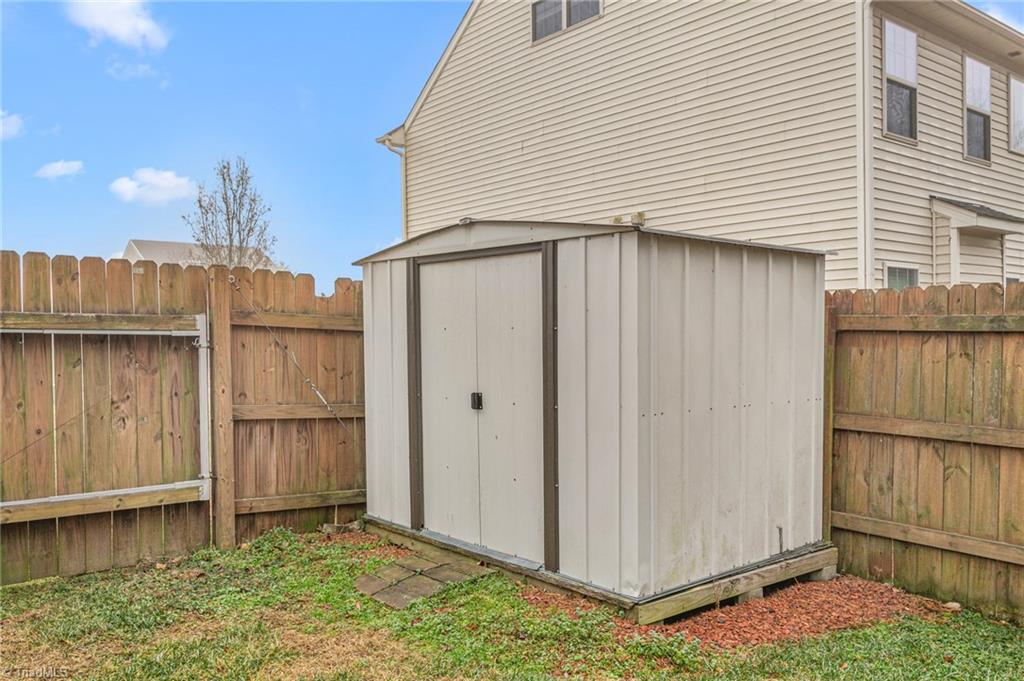 property viewer photo 19