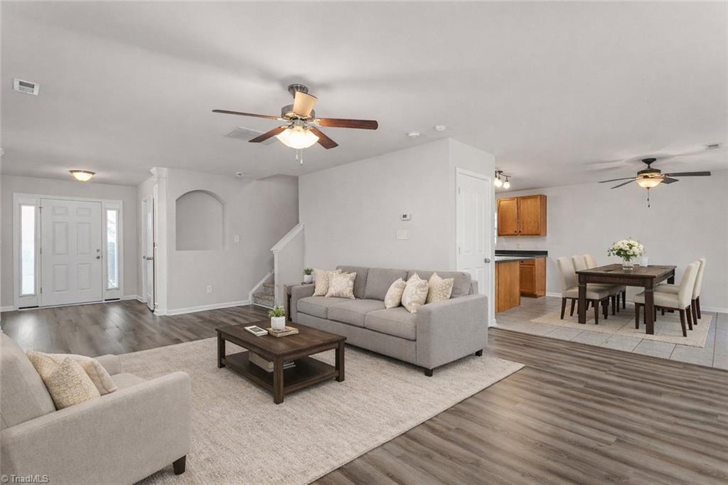 property viewer photo 2