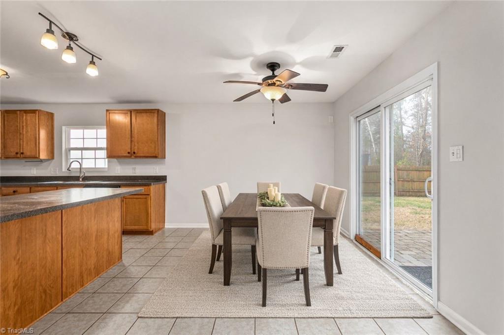 property viewer photo 5