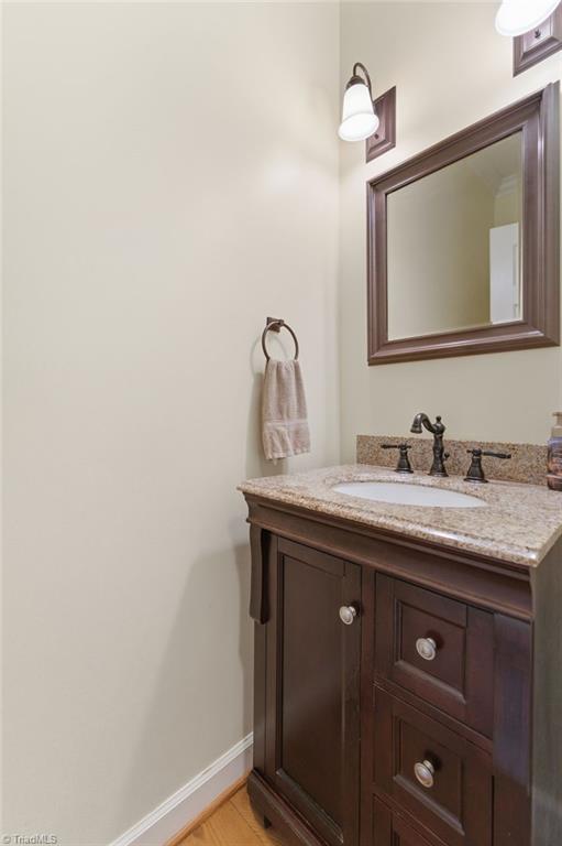 property viewer photo 16