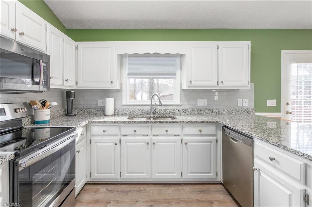 property viewer photo 12