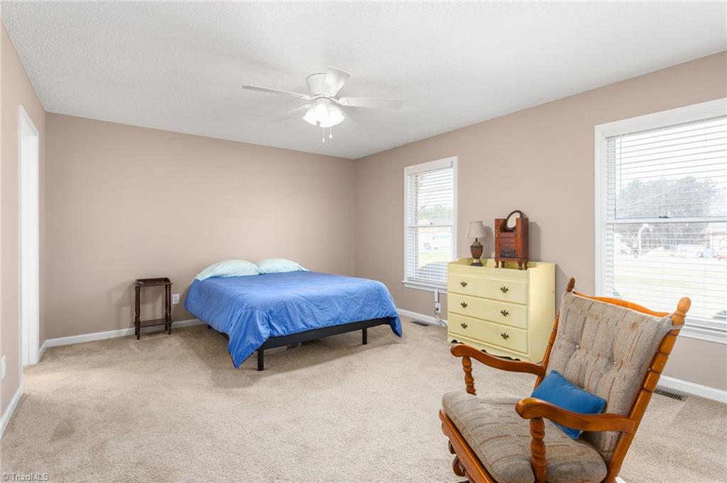 property viewer photo 17