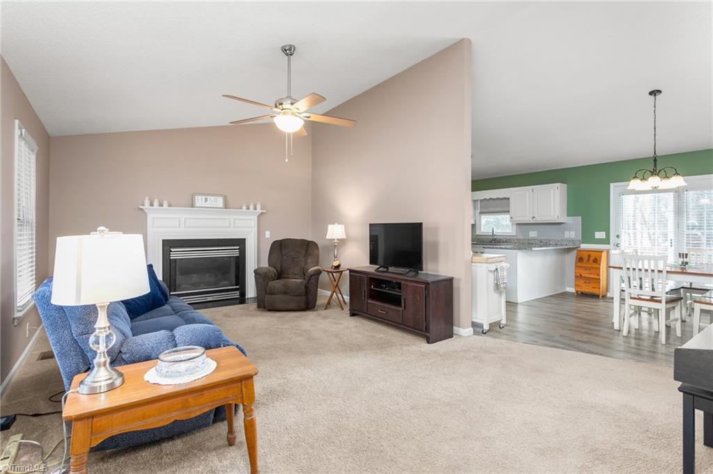property viewer photo 5