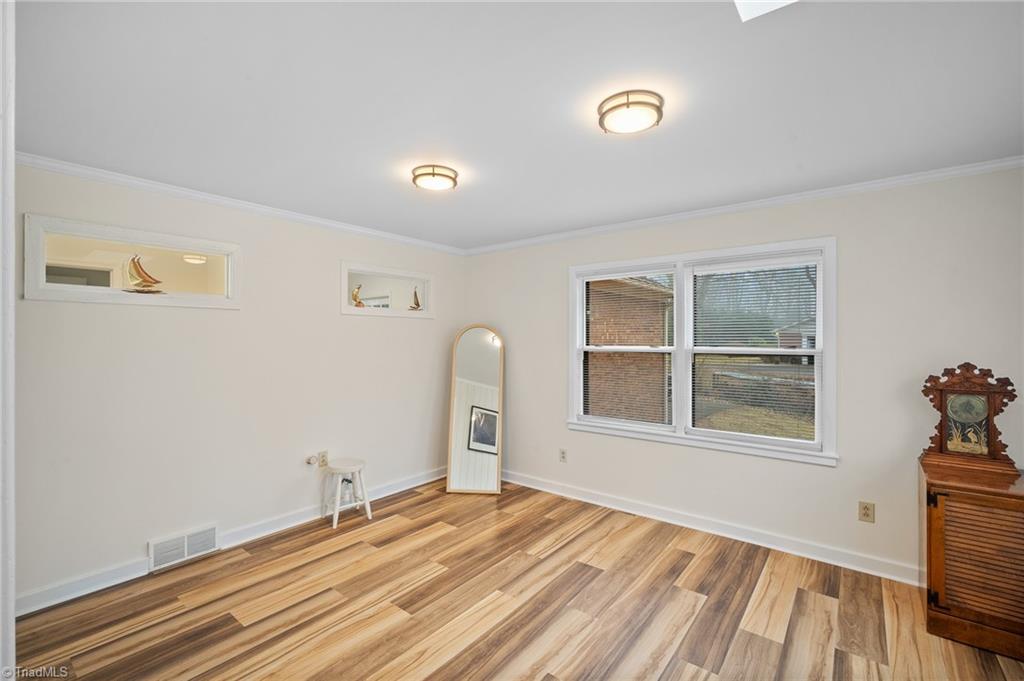 property viewer photo 16