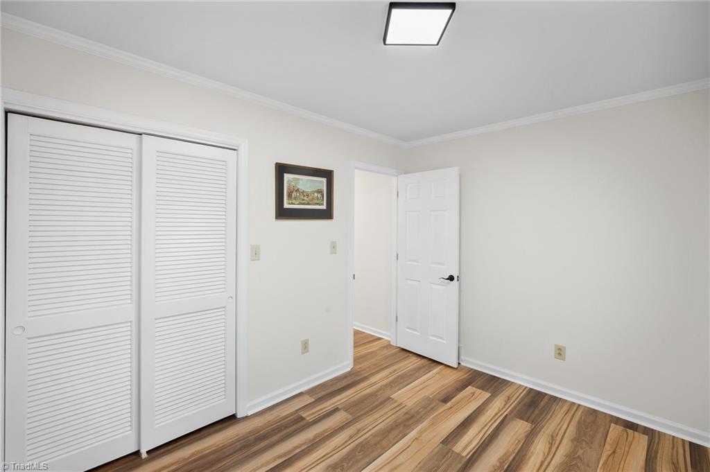 property viewer photo 27
