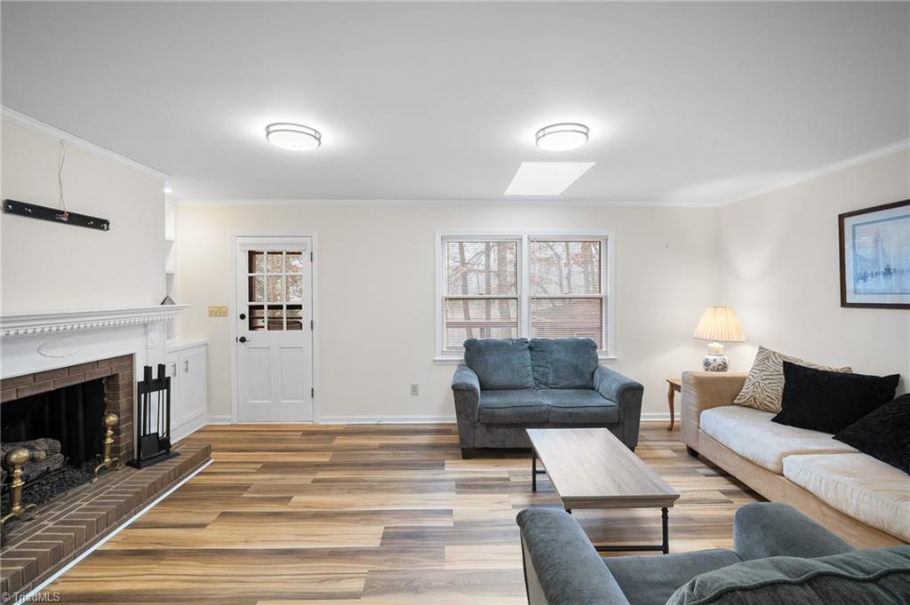 property viewer photo 6