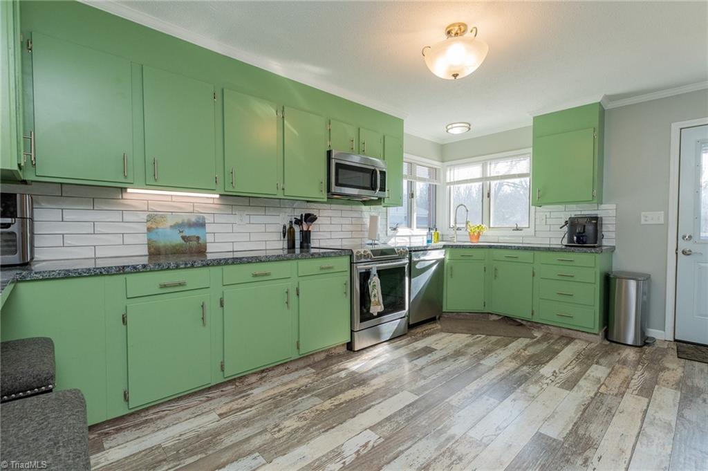 property viewer photo 13