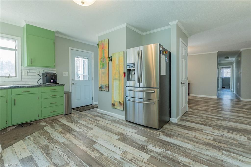 property viewer photo 15