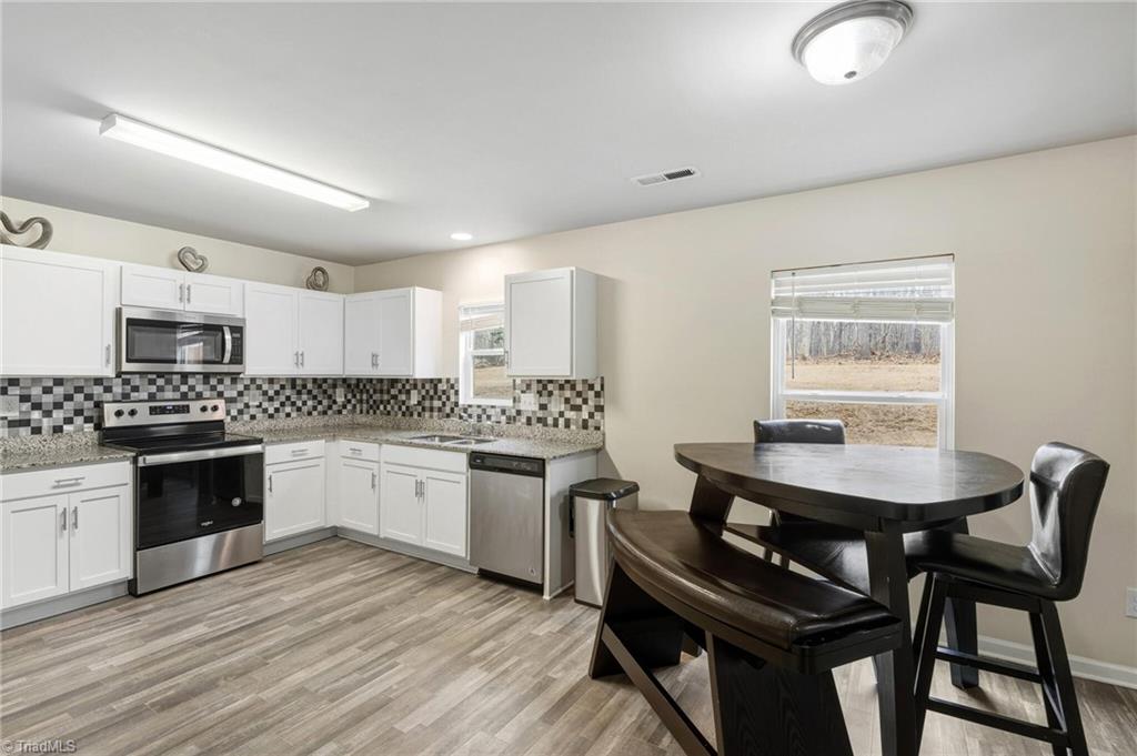 property viewer photo 13