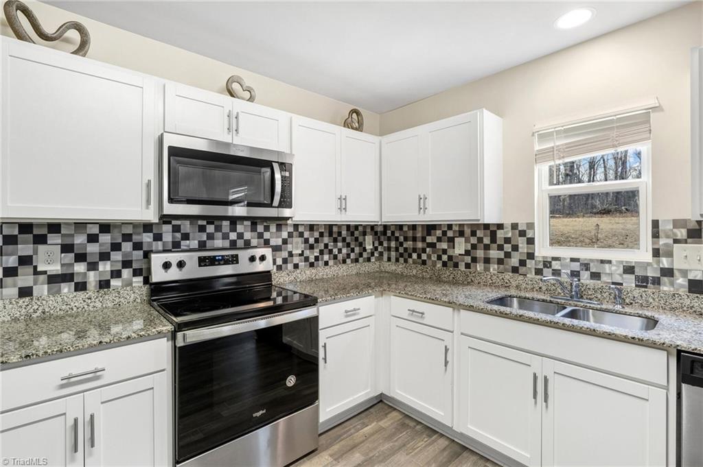property viewer photo 16