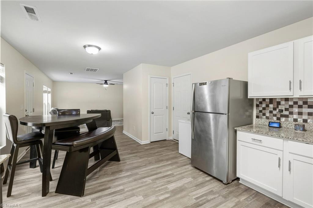 property viewer photo 17