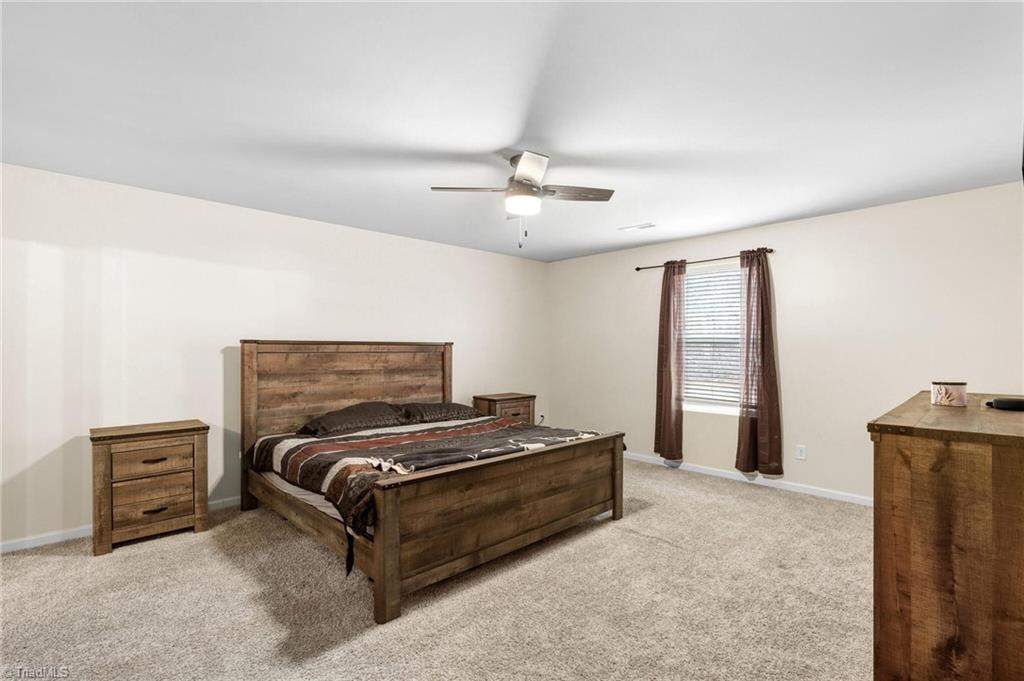 property viewer photo 20