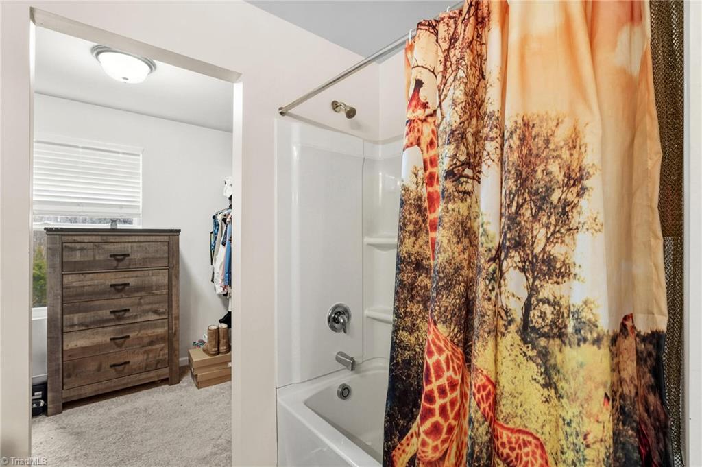 property viewer photo 23