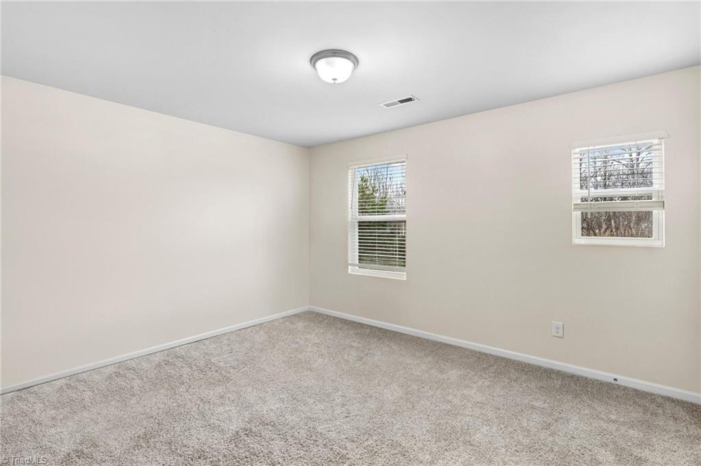 property viewer photo 25