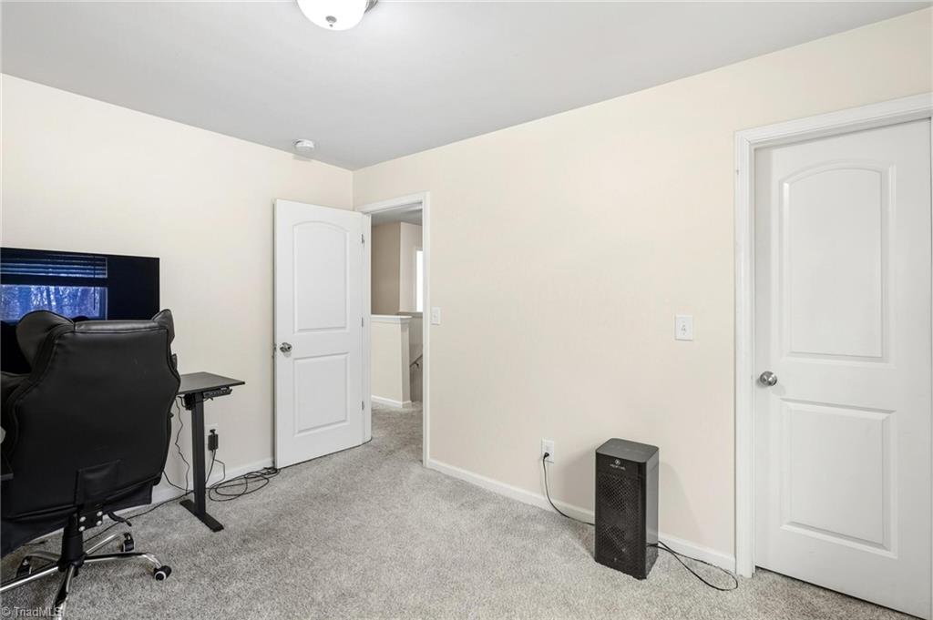 property viewer photo 29