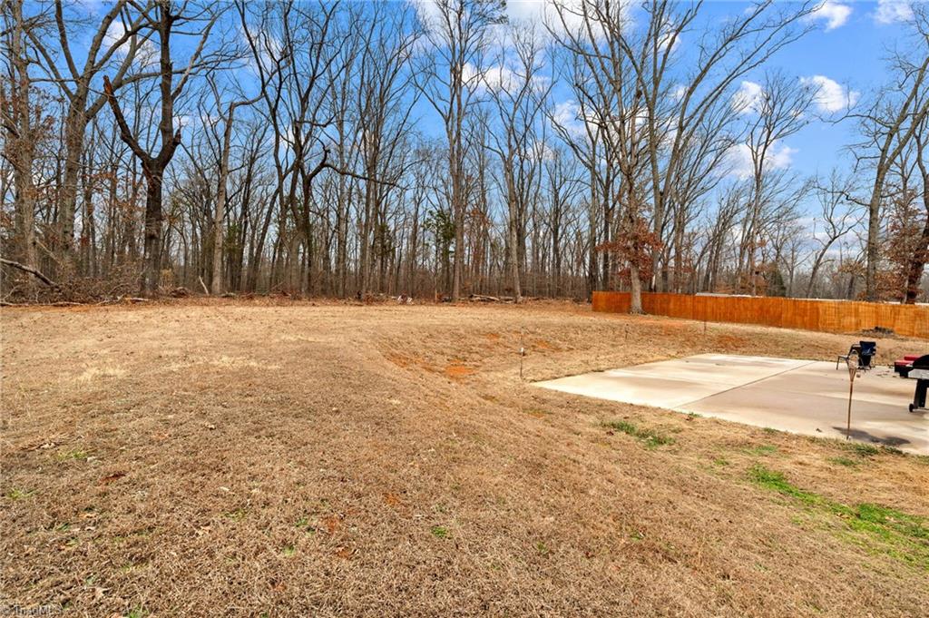 property viewer photo 42
