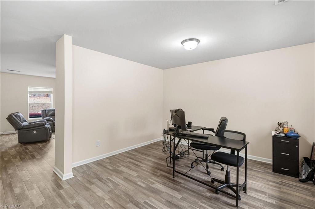 property viewer photo 5