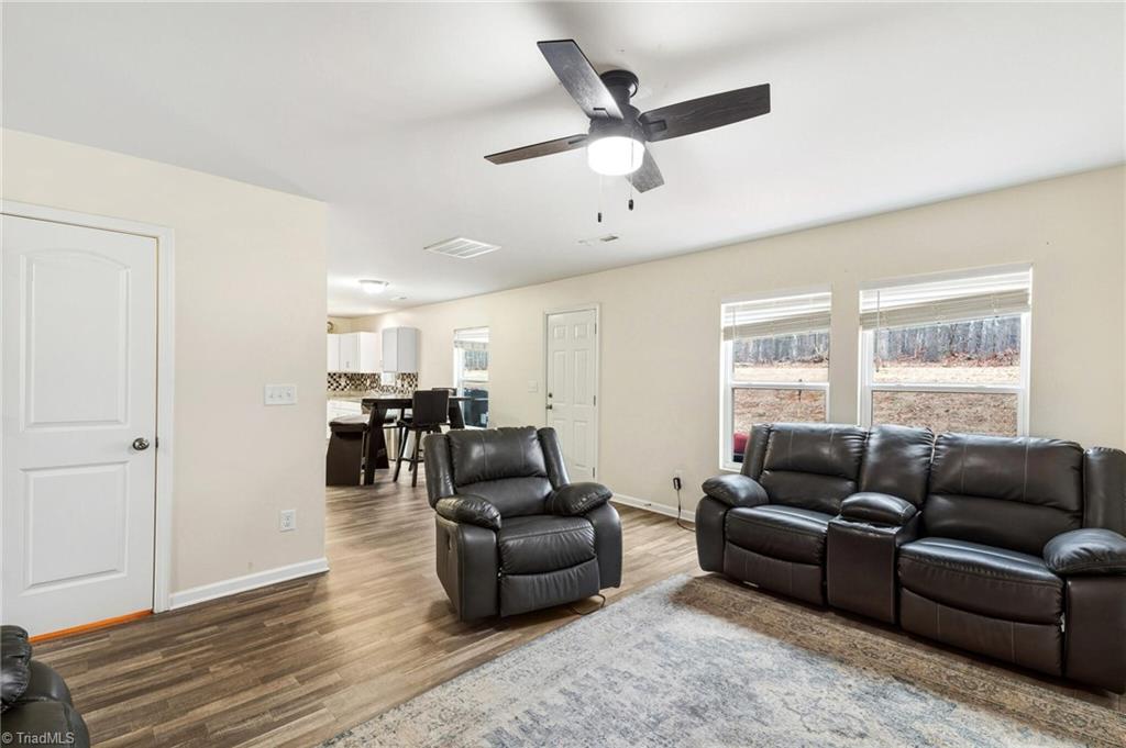 property viewer photo 8
