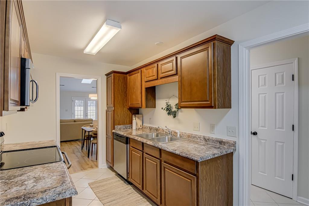 property viewer photo 11