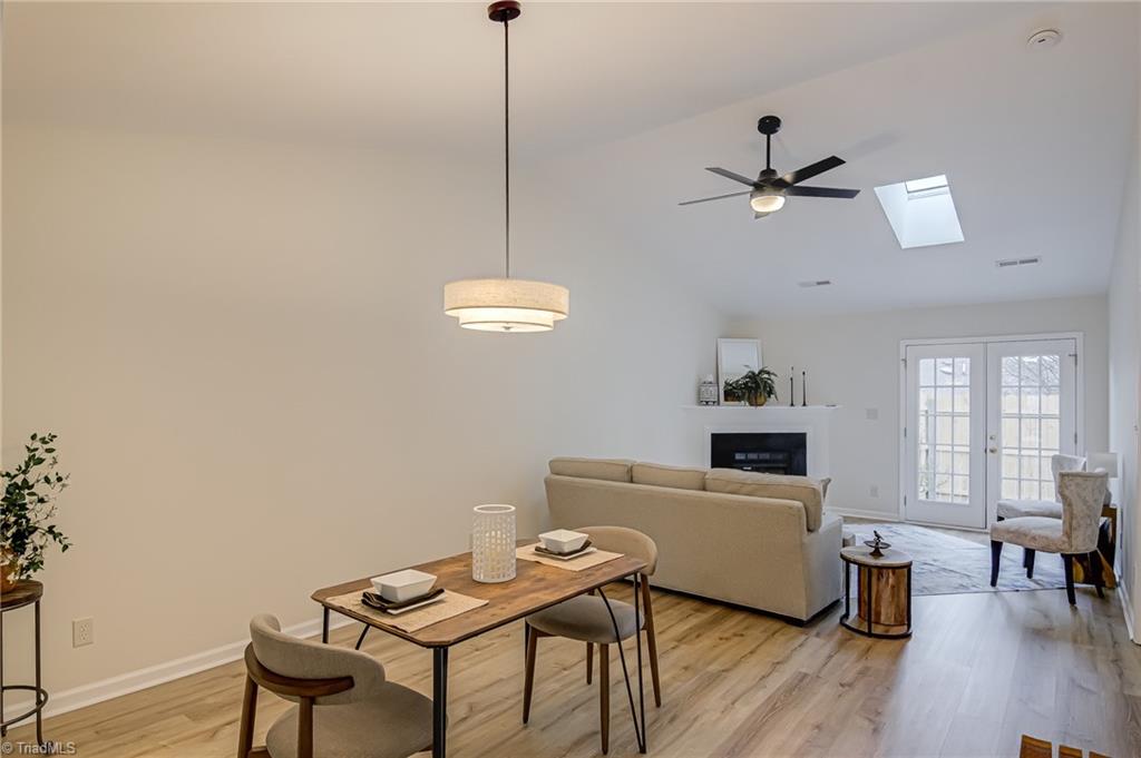 property viewer photo 2