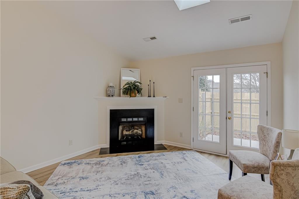 property viewer photo 22