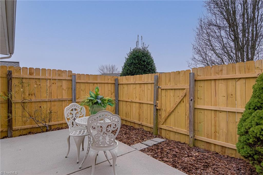 property viewer photo 23
