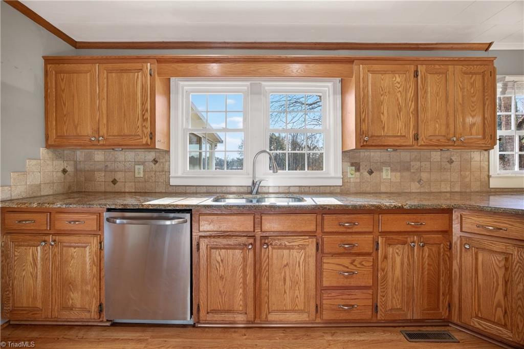 property viewer photo 13