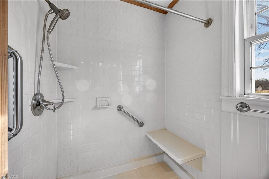 property viewer photo 16