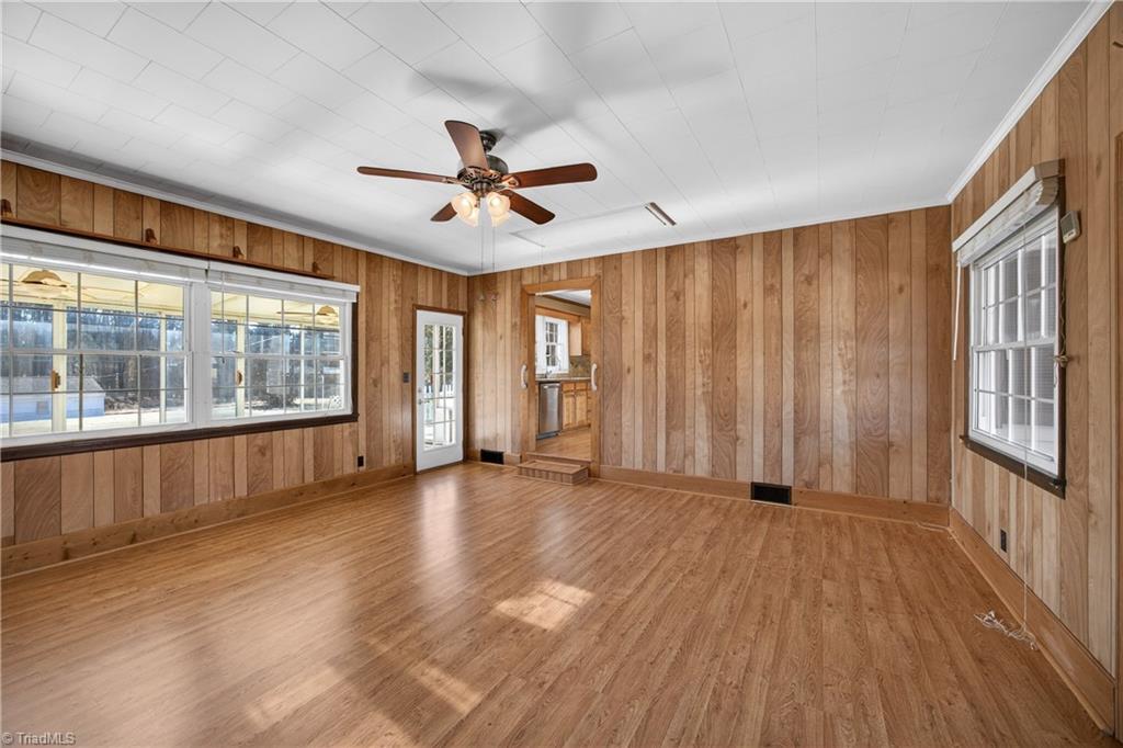 property viewer photo 22