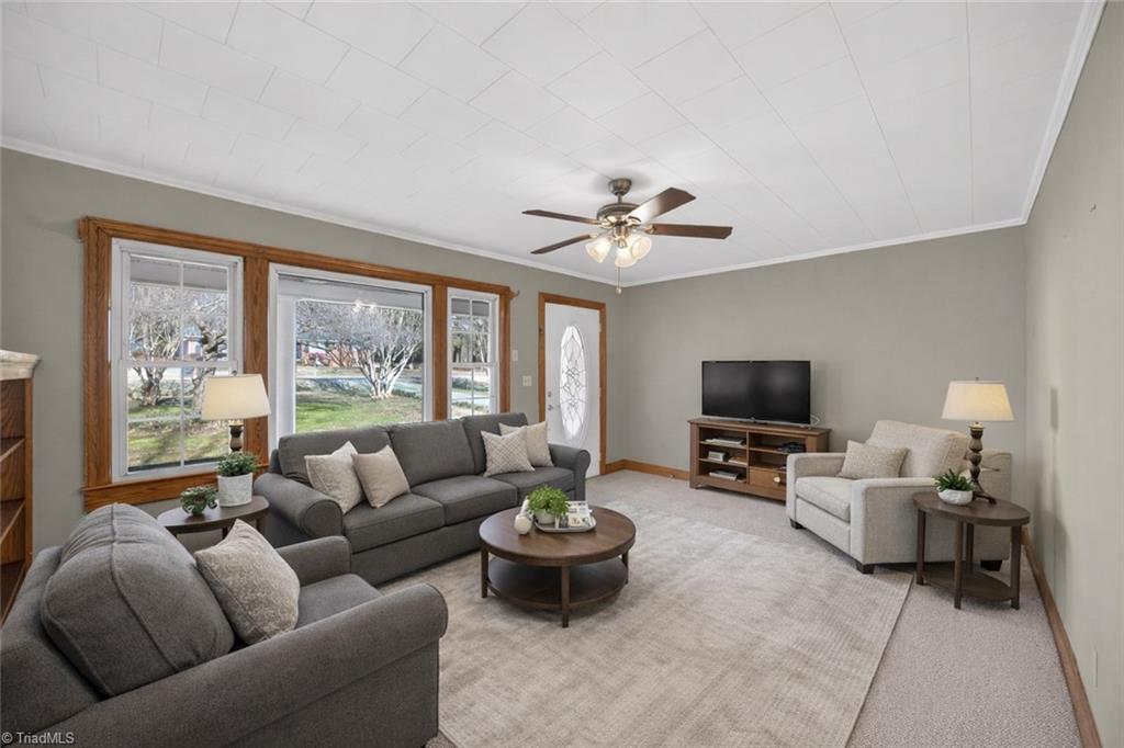 property viewer photo 3