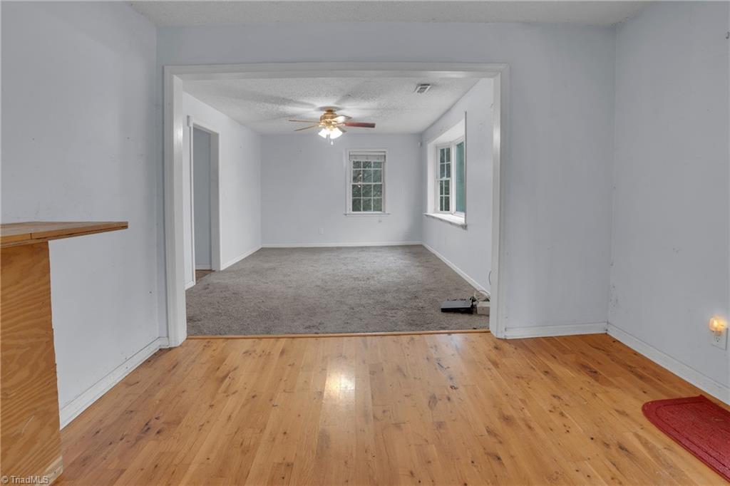 property viewer photo 10