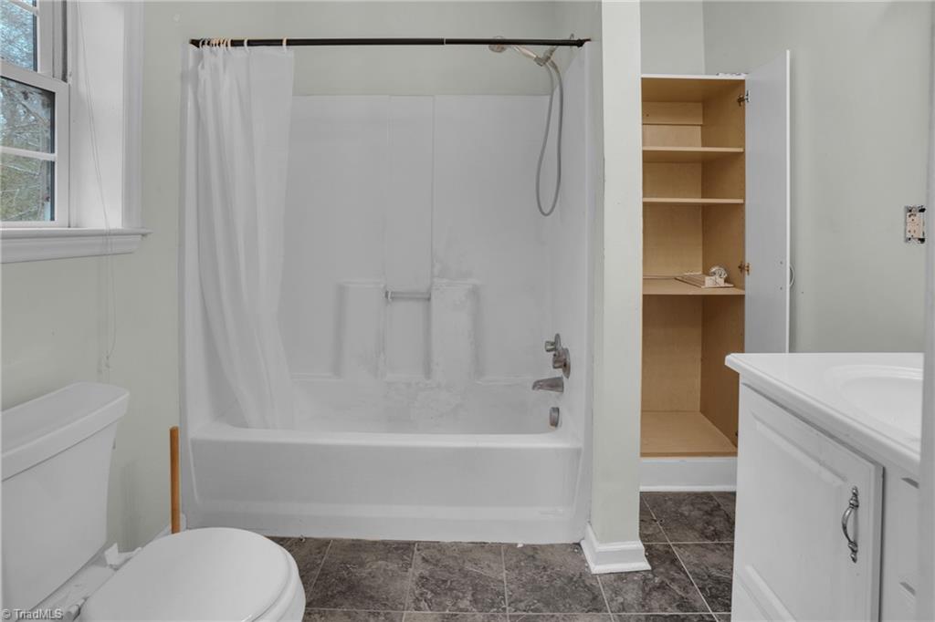 property viewer photo 16