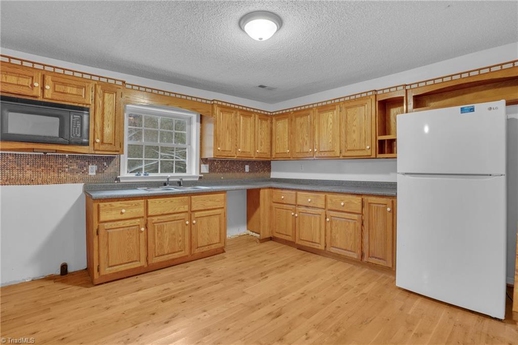 property viewer photo 8