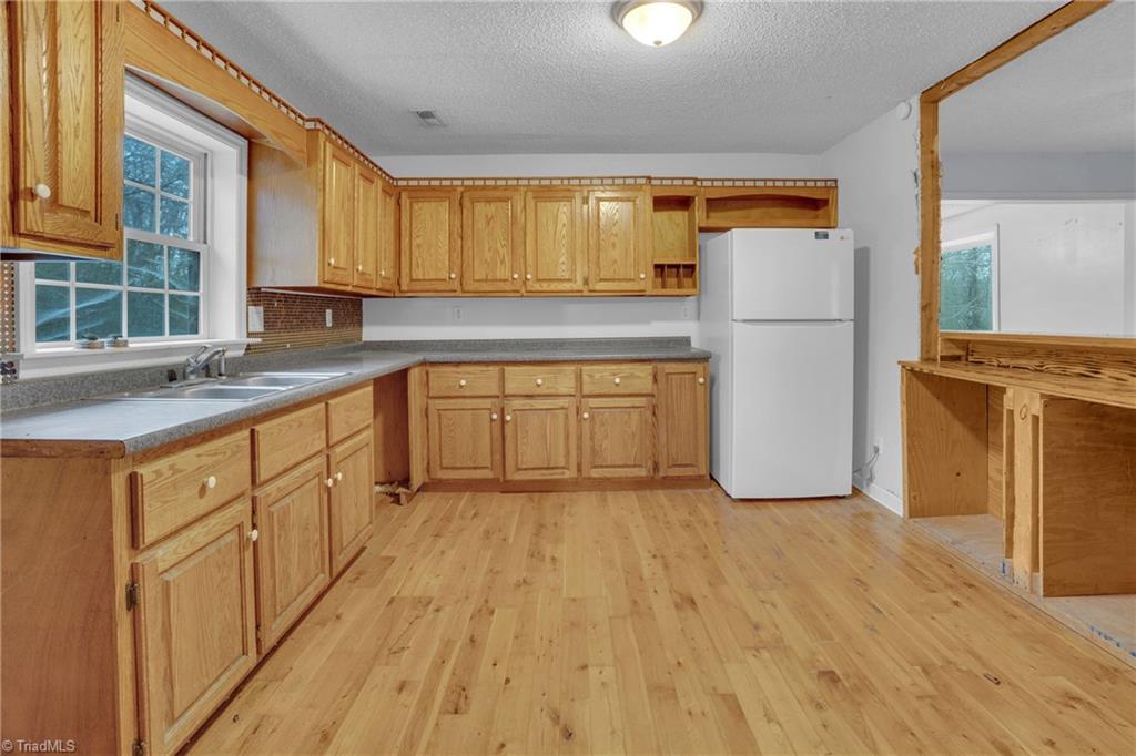 property viewer photo 9